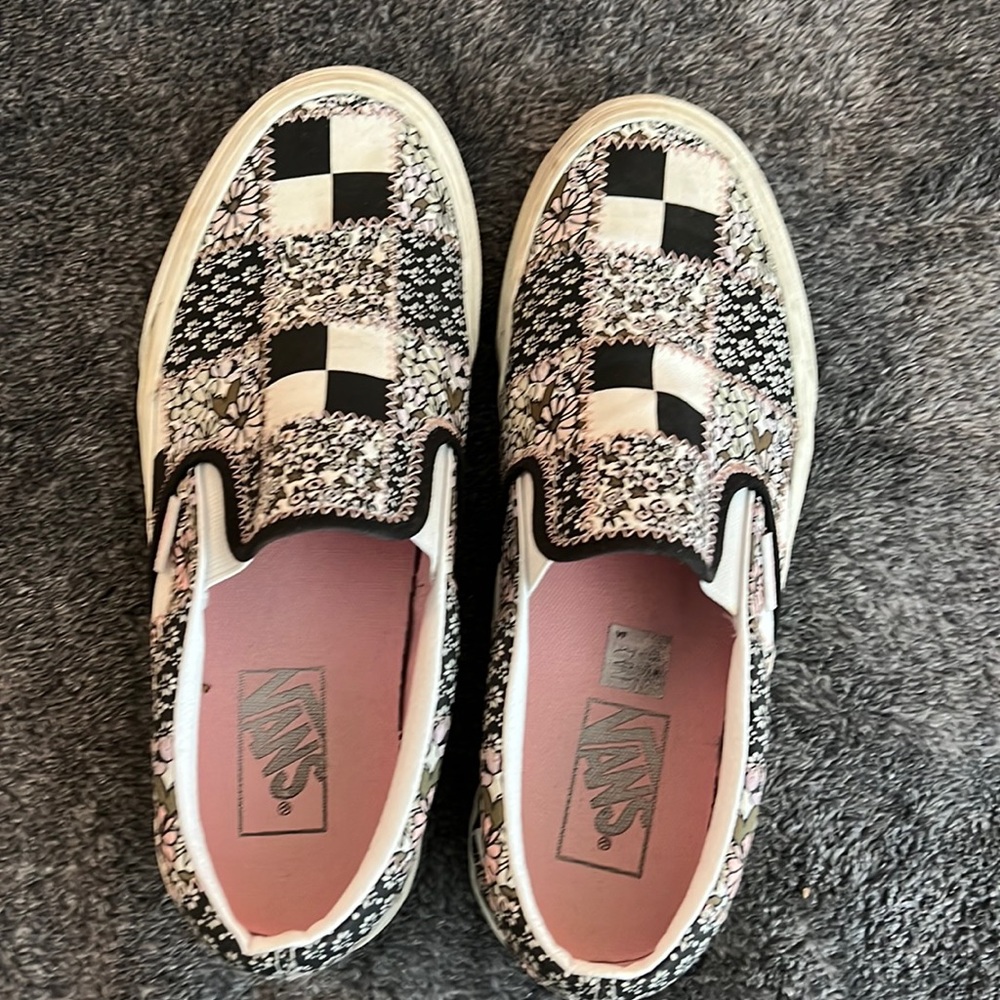 Vans Womens size 9 patchwork super cute